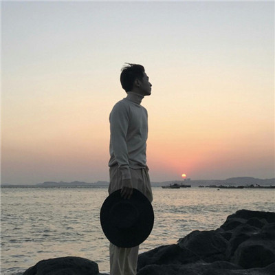 2025情侣海边背影头像大全👫一男一女浪漫合集✨夕阳沙滩漫步精选