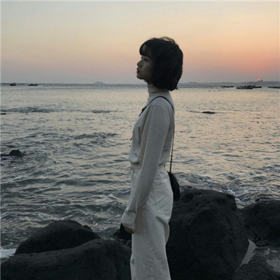 2025情侣海边背影头像大全👫一男一女浪漫合集✨夕阳沙滩漫步精选