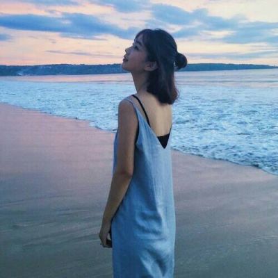 海边女生唯美背影头像🌊治愈系海景✨面朝大海温柔侧影