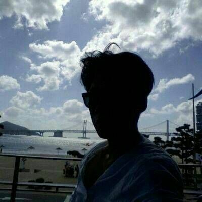 黑白帅哥头像伤感背影🌑破碎感美学✨孤独意境男生合集