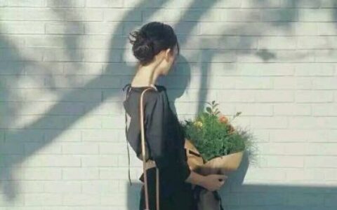 唯美意境头像女生背影✨孤独清冷氛围感✨性格古怪无人疼爱