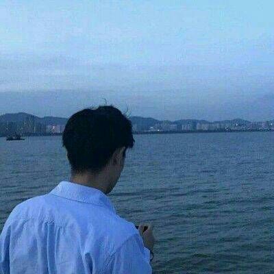 帅气男生颓废风背影头像🌒个性暗调|故事感氛围|不露脸意境