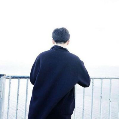 帅气男生颓废风背影头像🌒个性暗调｜故事感氛围｜不露脸意境