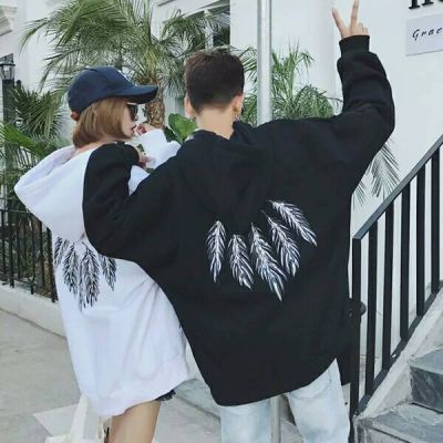 高清情侣牵手背影头像🕊️三年温暖三秒冰凉的松手