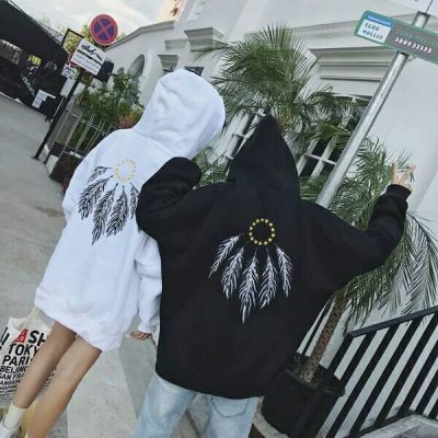 高清情侣牵手背影头像🕊️三年温暖三秒冰凉的松手