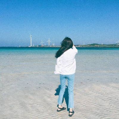 唯美伤感女生QQ背影头像🗡️拒绝任人宰割的觉醒