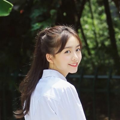 个性情侣双背影头像🛤️路过却愿你继续快乐