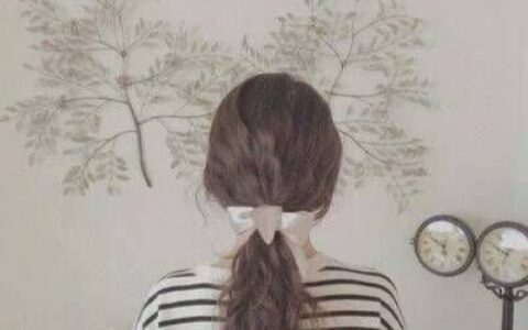 小清新女生背影头像📞人生如电话的聚散哲学