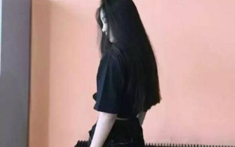 女生伤感背影头像🌧️假装坚强却渴望被读懂的矛盾