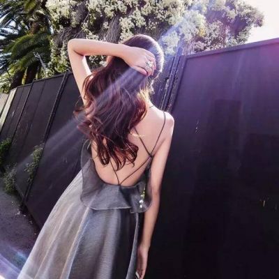 非主流女生背影头像🚬「牵手走完生命路程」执念头像集
