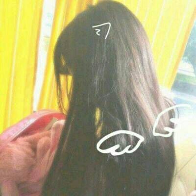 qq头像女生背影伤感长发披肩🎐一无所有却沉溺绝望的独白