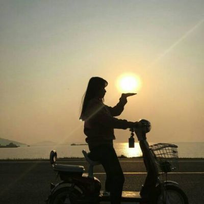 最新唯美情侣背影合集🎭笑对现实无奈的双人画卷