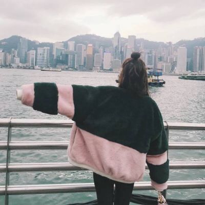 QQ空间女生背影头像🎯终于放弃你的释然瞬间