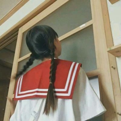 QQ空间女生背影头像🎯终于放弃你的释然瞬间