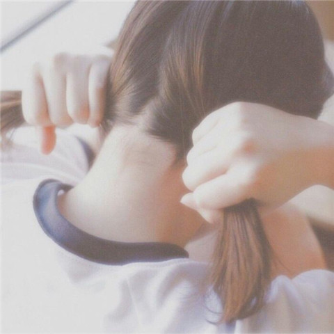 480x480快手女生背影头像📱「好坏都已听说」怀旧头像集