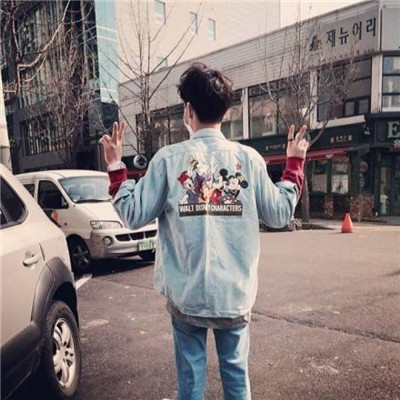 阳光帅气男生背影头像🌞帅气男生背影图片精选