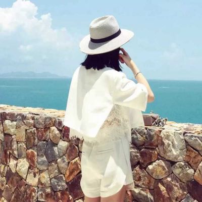 蓝色大海女生背影头像🌊海边伤感意境头像集