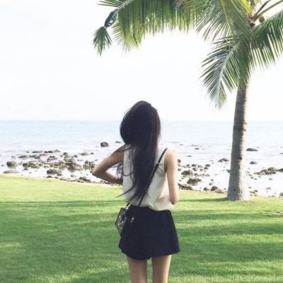 蓝色大海女生背影头像🌊海边伤感意境头像集