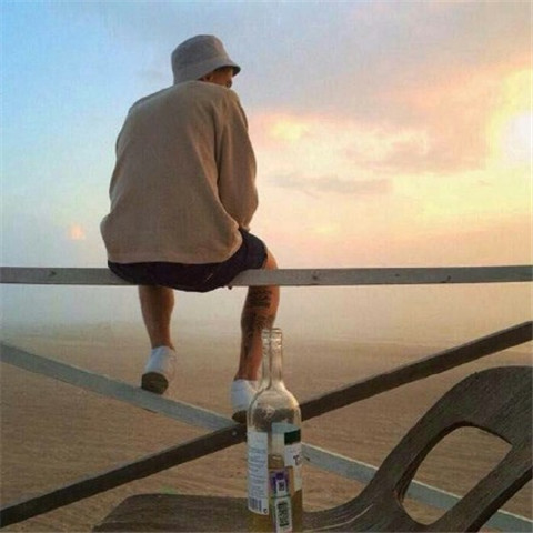 霸气男生QQ背影头像🏙️专属男士背影头像集
