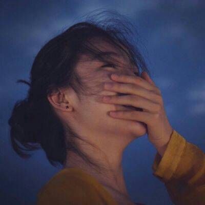 孤独伤感女生头像🌌深夜独白意境头像集