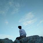 男生海边孤单背影头像🌊一个人看海的意境头像合集