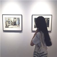 忧伤女生长发背影头像合集 🌙 唯美伤感风格女生头像精选