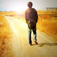男生阳光背影头像拍摄指南🌞简约帅气男生背影构图技巧