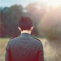 男生阳光背影头像拍摄指南🌞简约帅气男生背影构图技巧