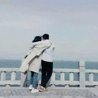 qq情侣头像双人情头一人一张真人📸主打「生活切片」叙事