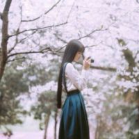 头像女背影或侧面唯美🌙主打长发飘逸的视觉诗学