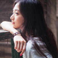 头像女背影或侧面唯美🌙主打长发飘逸的视觉诗学