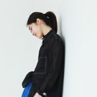 悲伤系女生背影/侧面头像🌧️勾勒图书馆窗边垂首的朦胧侧影，