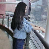 悲伤系女生背影/侧面头像🌧️勾勒图书馆窗边垂首的朦胧侧影，