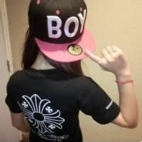 女孩QQ戴帽子背影头像🎯主打霸气真人系列