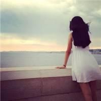 海边长发背影图片女生唯美图片🌊长发美女海边侧面头像