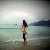海边长发背影图片女生唯美图片🌊长发美女海边侧面头像