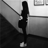 黑白头像女生冷酷背影带字⚫️精选高冷侧面与背影系列