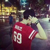 QQ男生头像背影伤感霸气🌫️融合颓废美学的视觉诗篇