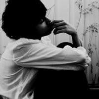 qq男生头像黑暗系高冷🖤精选黑白帅气背影系列