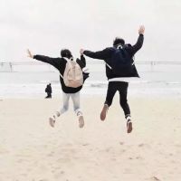 QQ情侣头像一男一女背书包🎒专属于校园恋人的背影设计