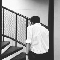 qq头像男生黑白帅气◼️主打背影落寞的质感系列