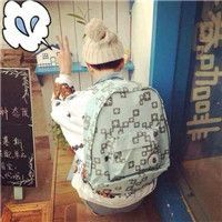 qq头像男生背影帅气🎒qq头像男生背影背书包的