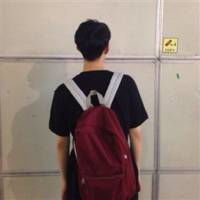 qq头像男生背影帅气🎒qq头像男生背影背书包的