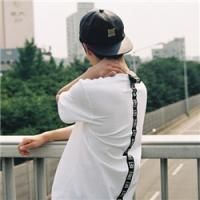 qq头像男生霸气超拽酷戴帽子🎯qq头像男生背影带帽子帅气