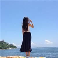 QQ头像女生海边背影唯美🌊精选海浪与夕阳交织的浪漫瞬间