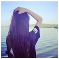 QQ头像女生海边背影唯美🌊精选海浪与夕阳交织的浪漫瞬间