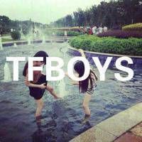 女生头像tfboys带字背影🌟专属四叶草的带字背影头像
