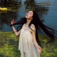 长卷发图片女神范背影头像💫演绎女神范十足的唯美瞬间