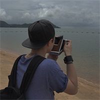 男生一人一影一独行背影头像🚶♂️2025最新版背影男生qq头像上线