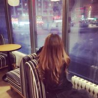 2025女生背影头像🌌收录18张长头发女生唯美背影